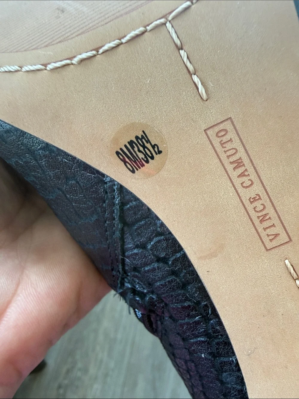 Vince Camuto never worn